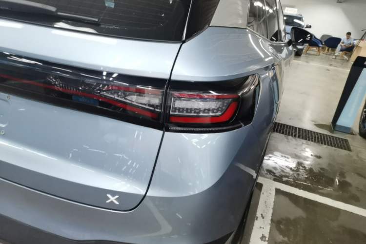 Used Volkswagen ID.4 X 2025 Smart Version Pure & Intelligent Enjoyment Edition Right Rear Taillight