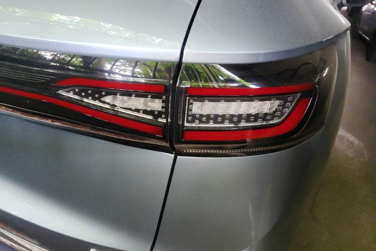 Used Volkswagen ID.4 X 2025 Smart Version Pure & Intelligent Enjoyment Edition Right Rear Taillight