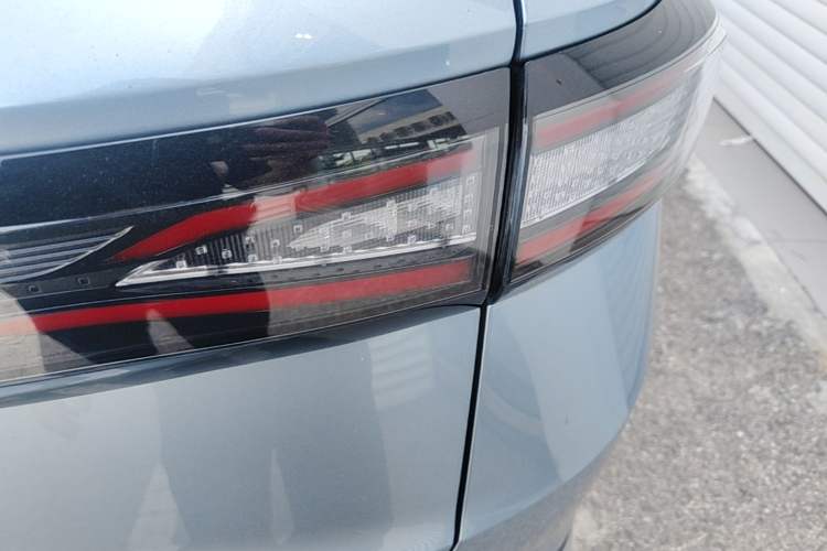 Used Volkswagen ID.4 X 2025 Smart Version Pure & Intelligent Enjoyment Edition Right Rear Taillight