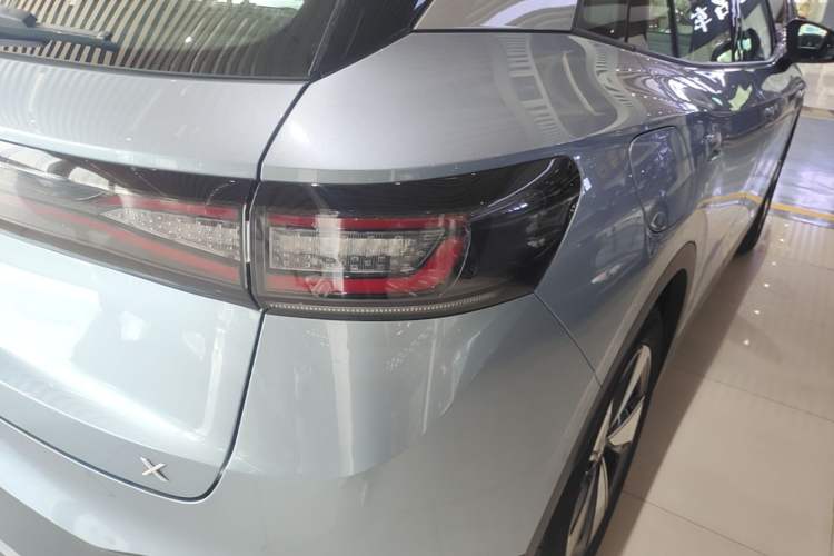 Used Volkswagen ID.4 X 2025 Smart Version Pure & Intelligent Enjoyment Edition Right Rear Taillight