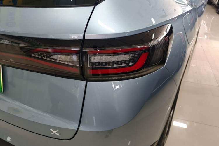 Used Volkswagen ID.4 X 2025 Smart Version Pure & Intelligent Enjoyment Edition Right Rear Taillight