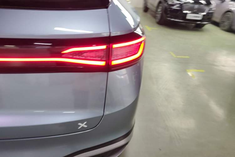 Used Volkswagen ID.4 X 2025 Smart Version Pure & Intelligent Enjoyment Edition Right Rear Taillight