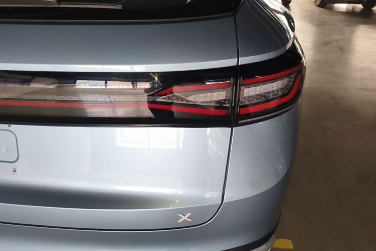 Used Volkswagen ID.4 X 2025 Smart Version Pure & Intelligent Enjoyment Edition Right Rear Taillight