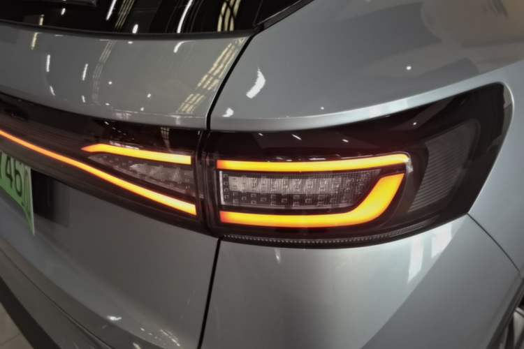 Used Volkswagen ID.4 X 2025 Smart Version Pure & Intelligent Enjoyment Edition Right Rear Taillight
