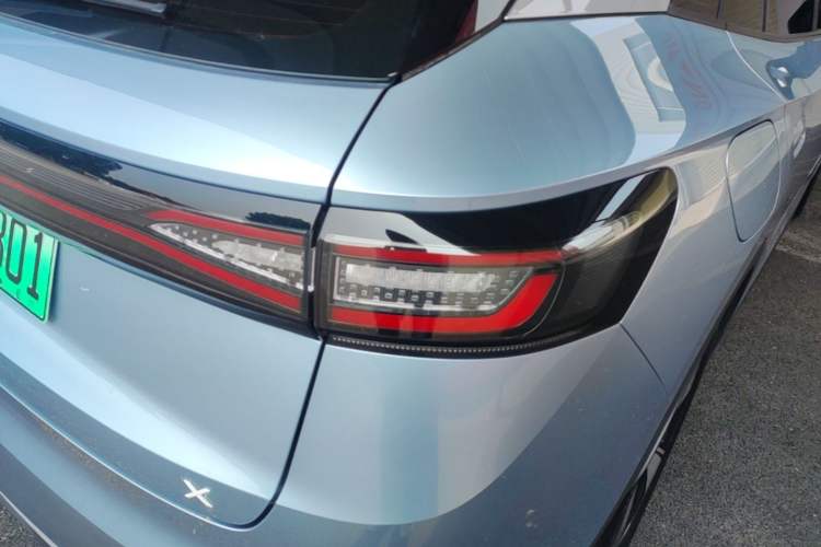 Used Volkswagen ID.4 X 2025 Smart Version Pure & Intelligent Enjoyment Edition Right Rear Taillight
