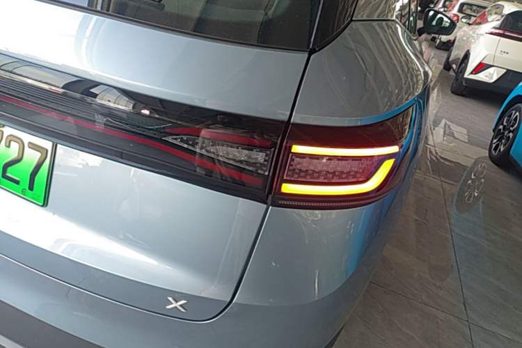 Used Volkswagen ID.4 X 2025 Smart Version Pure & Intelligent Enjoyment Edition Right Rear Taillight