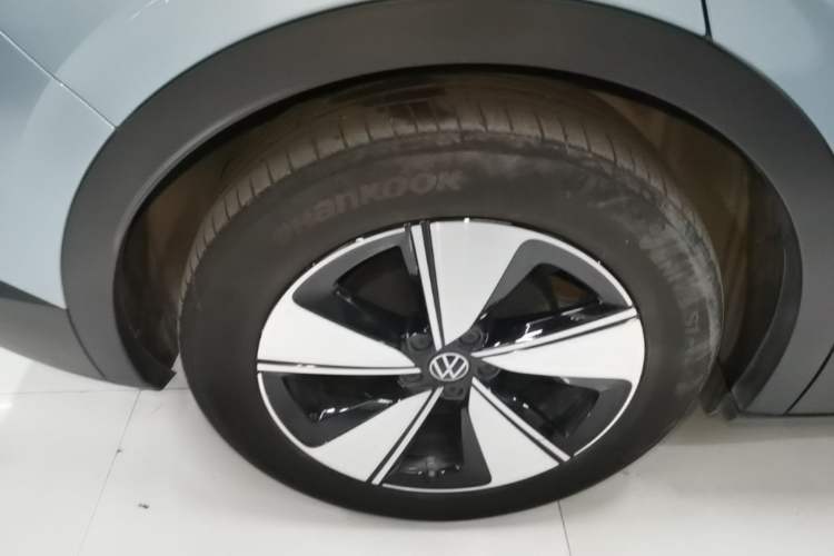 Used Volkswagen ID.4 X 2025 Smart Version Pure & Intelligent Enjoyment Edition Right Rear Wheel Hub