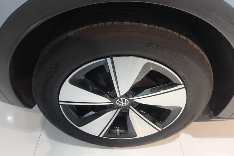 Used Volkswagen ID.4 X 2025 Smart Version Pure & Intelligent Enjoyment Edition Right Rear Wheel Hub