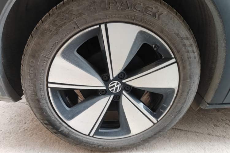 Used Volkswagen ID.4 X 2025 Smart Version Pure & Intelligent Enjoyment Edition Right Rear Wheel Hub