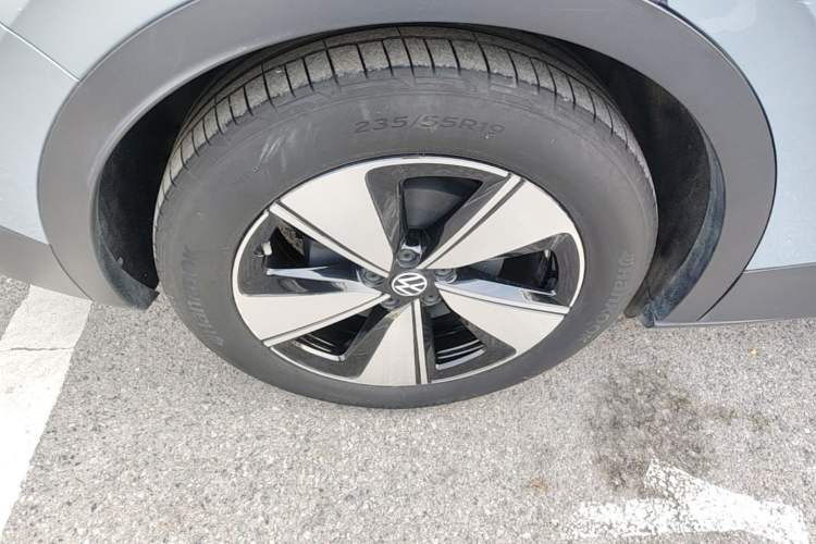 Used Volkswagen ID.4 X 2025 Smart Version Pure & Intelligent Enjoyment Edition Right Rear Wheel Hub