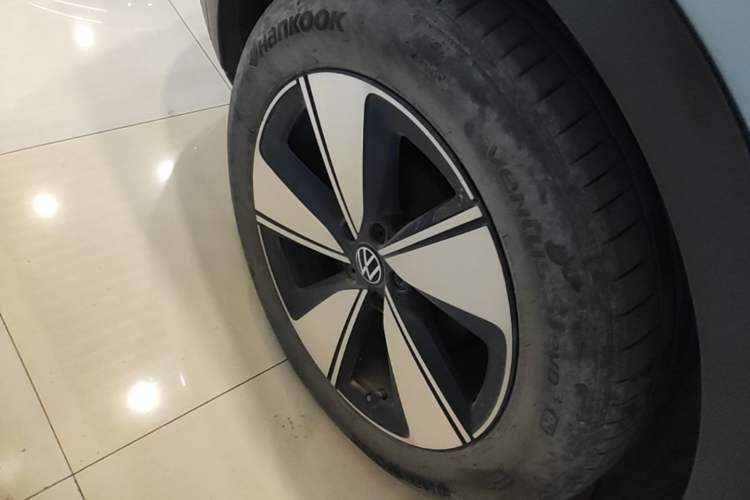 Used Volkswagen ID.4 X 2025 Smart Version Pure & Intelligent Enjoyment Edition Right Rear Wheel Hub