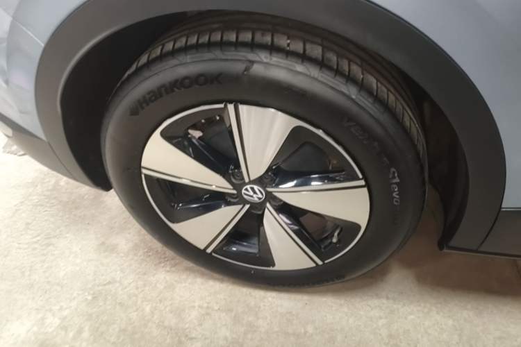 Used Volkswagen ID.4 X 2025 Smart Version Pure & Intelligent Enjoyment Edition Right Rear Wheel Hub