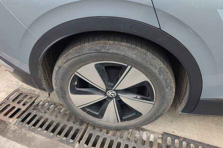 Used Volkswagen ID.4 X 2025 Smart Version Pure & Intelligent Enjoyment Edition Right Rear Wheel Hub