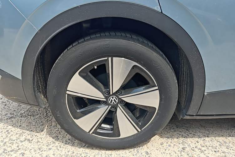 Used Volkswagen ID.4 X 2025 Smart Version Pure & Intelligent Enjoyment Edition Right Rear Wheel Hub