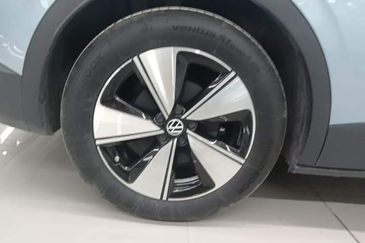 Used Volkswagen ID.4 X 2025 Smart Version Pure & Intelligent Enjoyment Edition Right Rear Wheel Hub