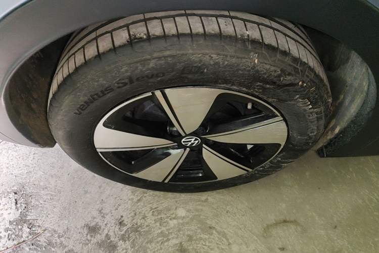 Used Volkswagen ID.4 X 2025 Smart Version Pure & Intelligent Enjoyment Edition Right Rear Wheel Hub