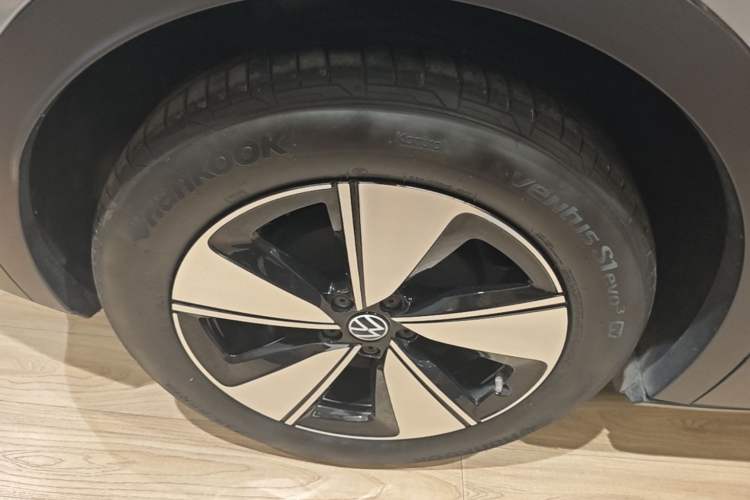 Used Volkswagen ID.4 X 2025 Smart Version Pure & Intelligent Enjoyment Edition Right Rear Wheel Hub