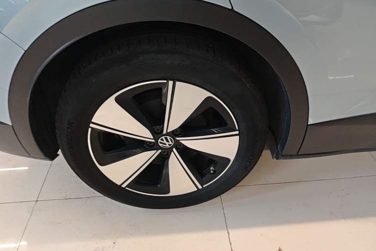 Used Volkswagen ID.4 X 2025 Smart Version Pure & Intelligent Enjoyment Edition Right Rear Wheel Hub
