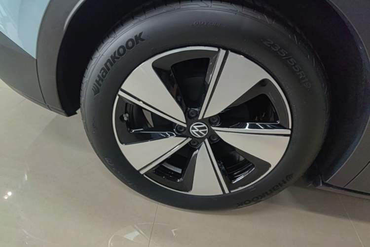 Used Volkswagen ID.4 X 2025 Smart Version Pure & Intelligent Enjoyment Edition Right Rear Wheel Hub