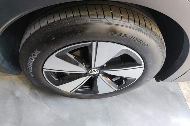Used Volkswagen ID.4 X 2025 Smart Version Pure & Intelligent Enjoyment Edition Right Rear Wheel Hub