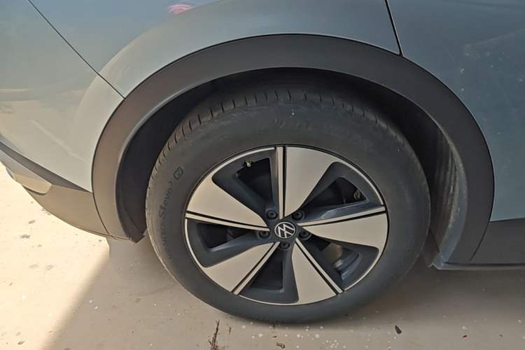 Used Volkswagen ID.4 X 2025 Smart Version Pure & Intelligent Enjoyment Edition Right Rear Wheel Hub