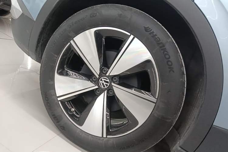 Used Volkswagen ID.4 X 2025 Smart Version Pure & Intelligent Enjoyment Edition Right Rear Wheel Hub
