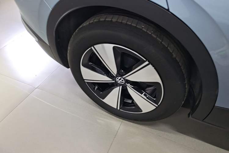 Used Volkswagen ID.4 X 2025 Smart Version Pure & Intelligent Enjoyment Edition Right Rear Wheel Hub