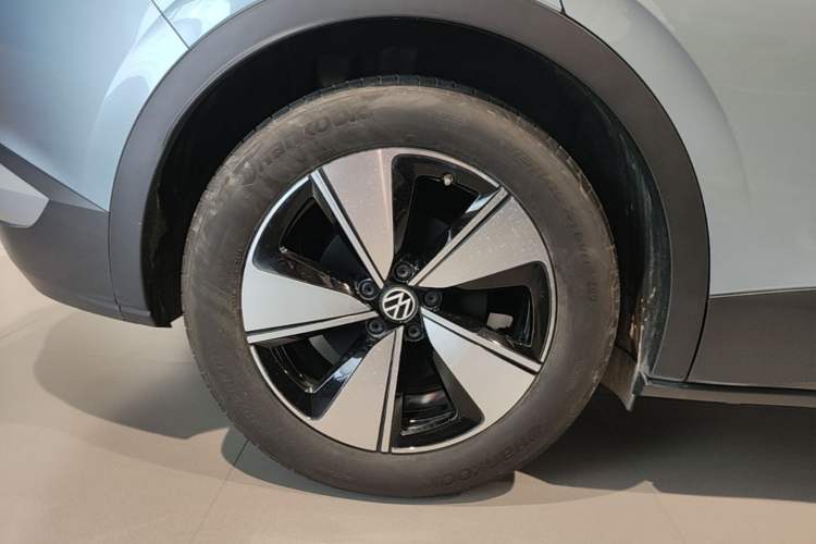Used Volkswagen ID.4 X 2025 Smart Version Pure & Intelligent Enjoyment Edition Right Rear Wheel Hub