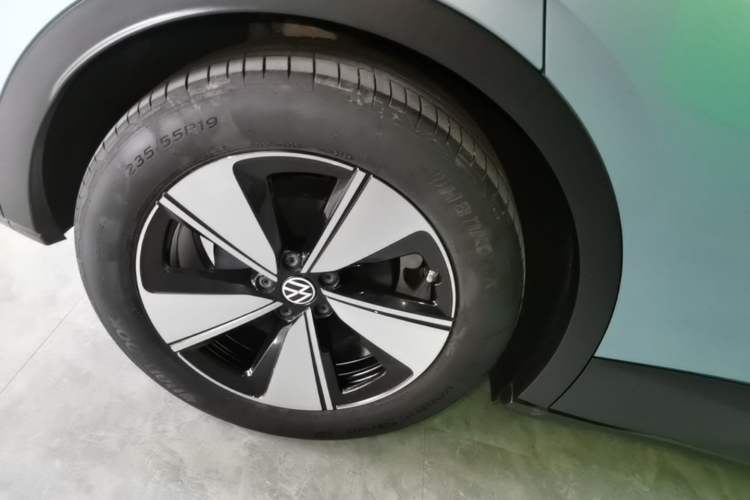 Used Volkswagen ID.4 X 2025 Smart Version Pure & Intelligent Enjoyment Edition Right Rear Wheel Hub