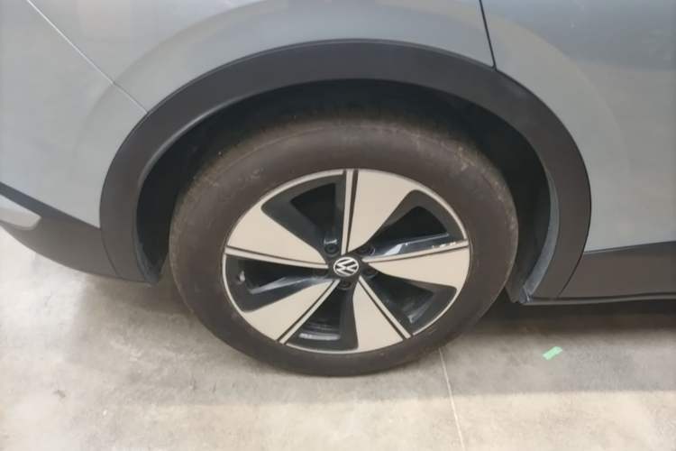 Used Volkswagen ID.4 X 2025 Revised Version Smart Edition Purely Intelligent Enjoyment Version Right Rear Wheel Hub