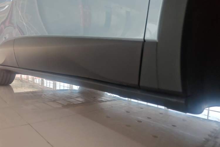 Used Volkswagen ID.4 X 2025 Smart Version Pure & Intelligent Enjoyment Edition Right Side Sill