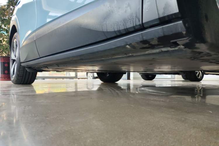 Used Volkswagen ID.4 X 2025 Smart Version Pure & Intelligent Enjoyment Edition Right Side Sill