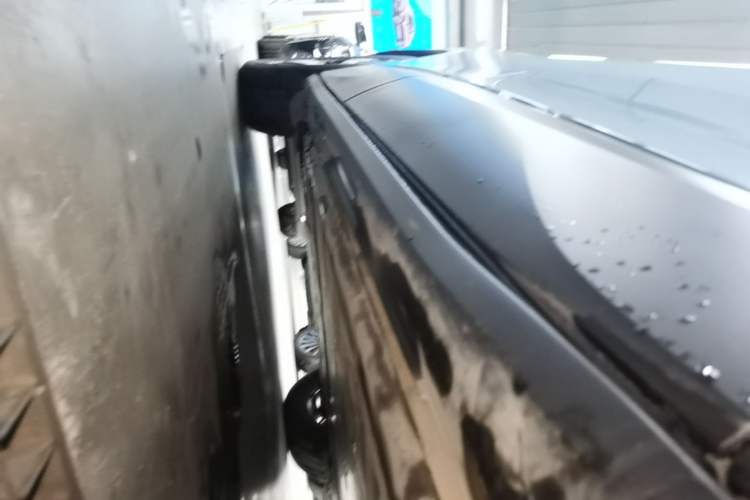 Used Volkswagen ID.4 X 2025 Smart Version Pure & Intelligent Enjoyment Edition Right Side Sill
