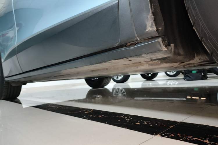 Used Volkswagen ID.4 X 2025 Smart Version Pure & Intelligent Enjoyment Edition Right Side Sill