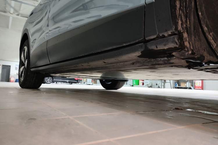 Used Volkswagen ID.4 X 2025 Smart Version Pure & Intelligent Enjoyment Edition Right Side Sill