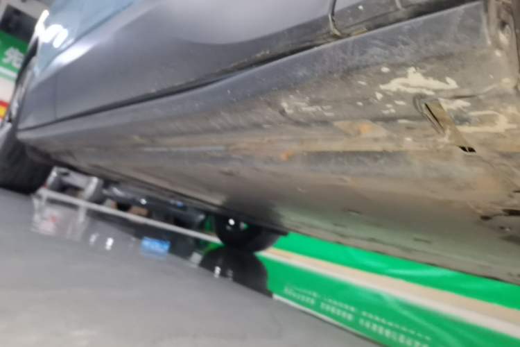 Used Volkswagen ID.4 X 2025 Smart Version Pure & Intelligent Enjoyment Edition Right Side Sill