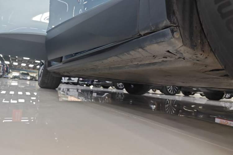 Used Volkswagen ID.4 X 2025 Smart Version Pure & Intelligent Enjoyment Edition Right Side Sill