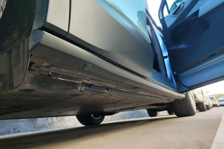 Used Volkswagen ID.4 X 2025 Smart Version Pure & Intelligent Enjoyment Edition Right Side Sill