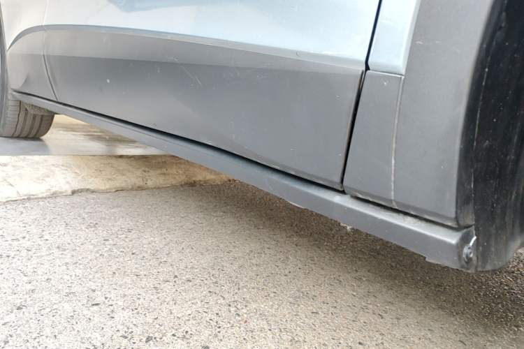 Used Volkswagen ID.4 X 2025 Smart Version Pure & Intelligent Enjoyment Edition Right Side Sill
