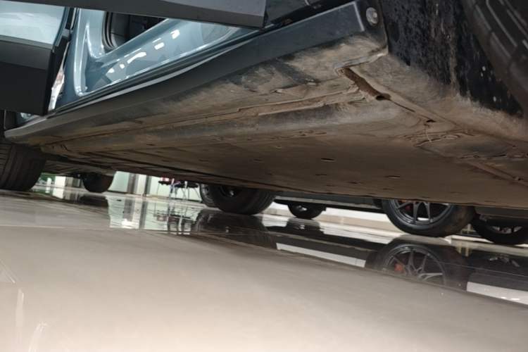 Used Volkswagen ID.4 X 2025 Smart Version Pure & Intelligent Enjoyment Edition Right Side Sill