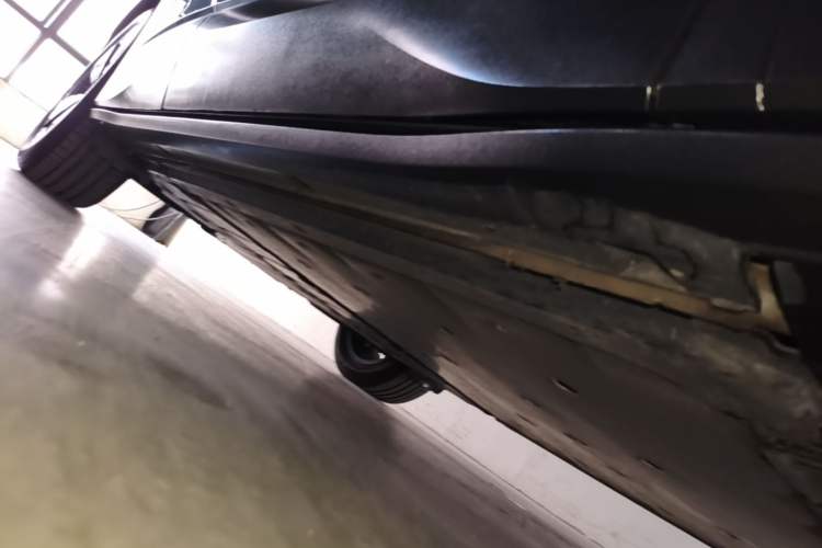 Used Volkswagen ID.4 X 2025 Smart Version Pure & Intelligent Enjoyment Edition Right Side Sill