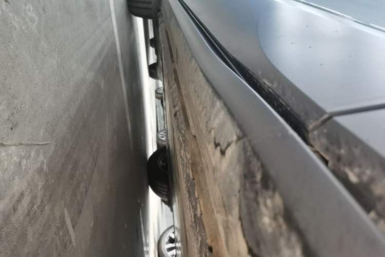 Used Volkswagen ID.4 X 2025 Smart Version Pure & Intelligent Enjoyment Edition Right Side Sill