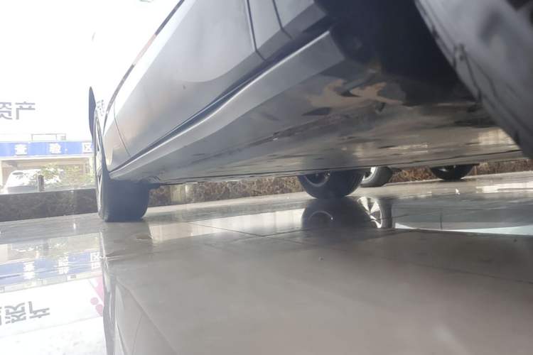 Used Volkswagen ID.4 X 2025 Smart Version Pure & Intelligent Enjoyment Edition Right Side Sill