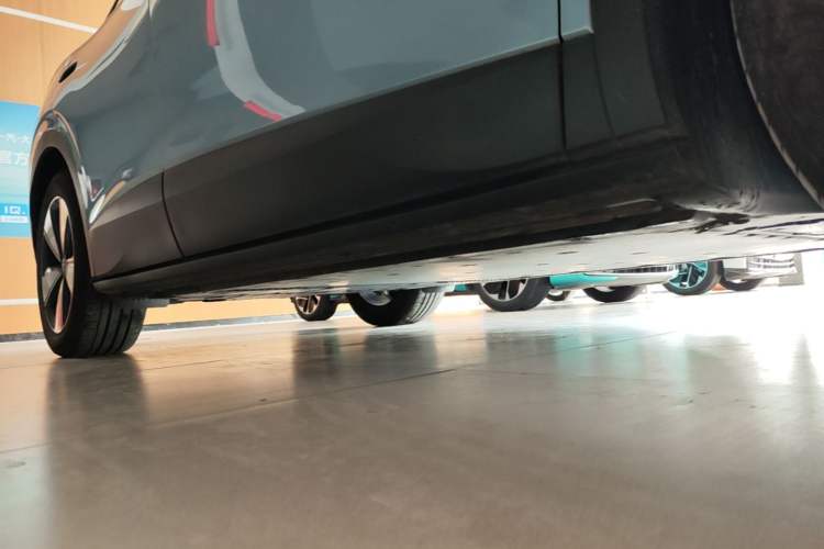 Used Volkswagen ID.4 X 2025 Smart Version Pure & Intelligent Enjoyment Edition Right Side Sill