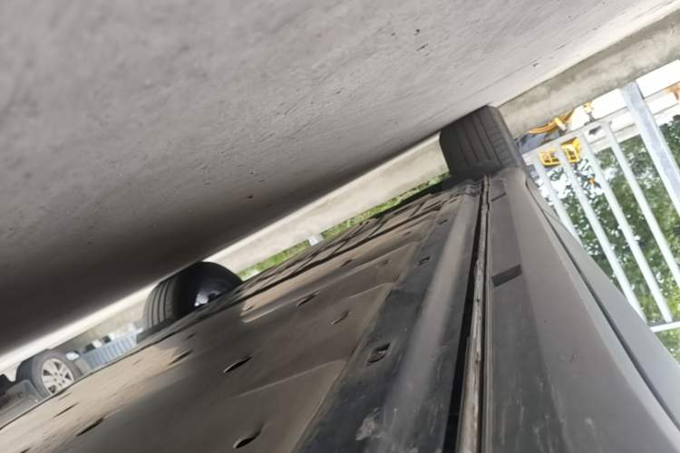 Used Volkswagen ID.4 X 2025 Smart Version Pure & Intelligent Enjoyment Edition Right Side Sill