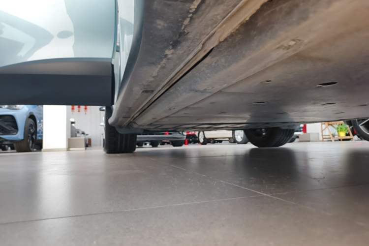 Used Volkswagen ID.4 X 2025 Smart Version Pure & Intelligent Enjoyment Edition Right Side Sill
