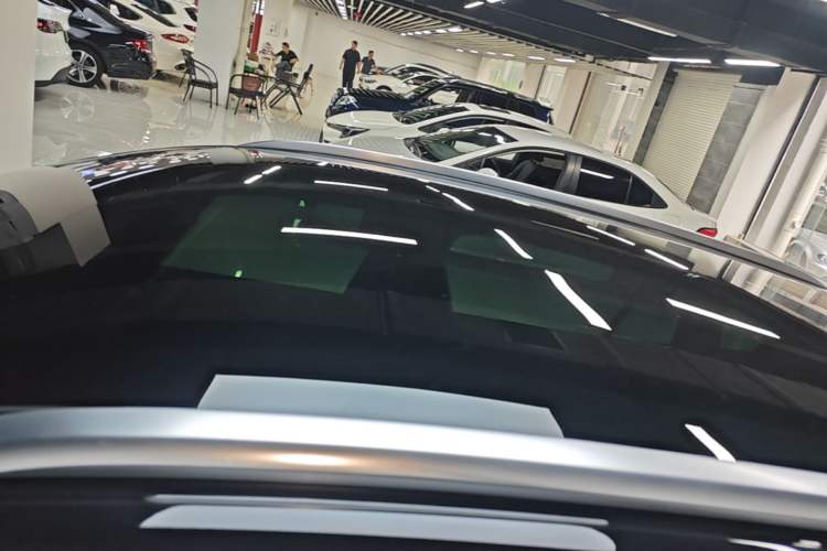 Used Volkswagen ID.4 X 2025 Smart Version Pure & Intelligent Enjoyment Edition Roof