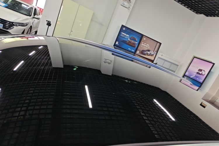 Used Volkswagen ID.4 X 2025 Smart Version Pure & Intelligent Enjoyment Edition Roof