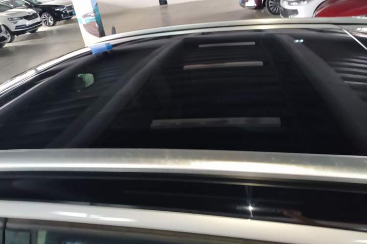 Used Volkswagen ID.4 X 2025 Smart Version Pure & Intelligent Enjoyment Edition Roof