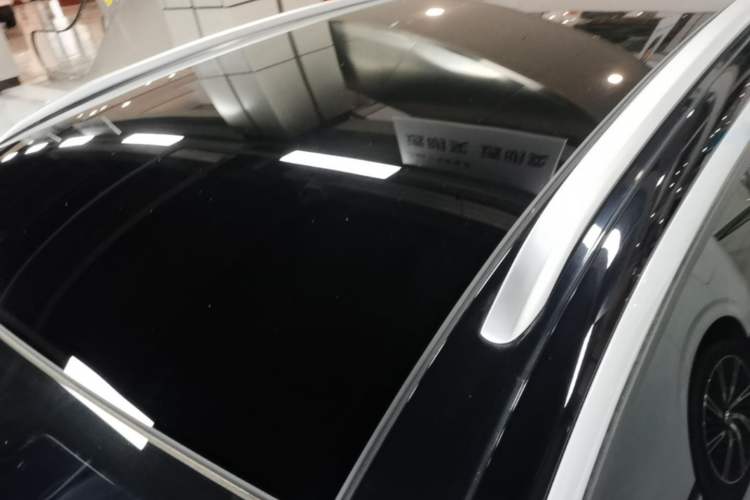Used Volkswagen ID.4 X 2025 Smart Version Pure & Intelligent Enjoyment Edition Roof